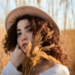 Olivia Harper, Mindset Coach